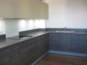 2 bedroom Flat to re...